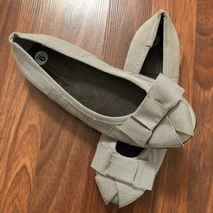 Joie Slip On Loafer Flat Shoes Size 6 Beige New